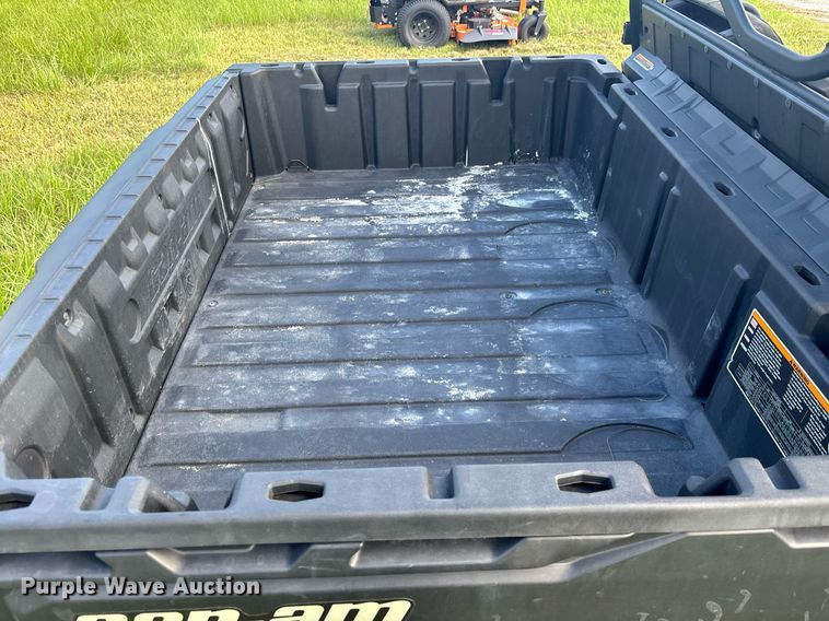 image for item EC3709 2023 Can-am Defender HD7 utility vehicle