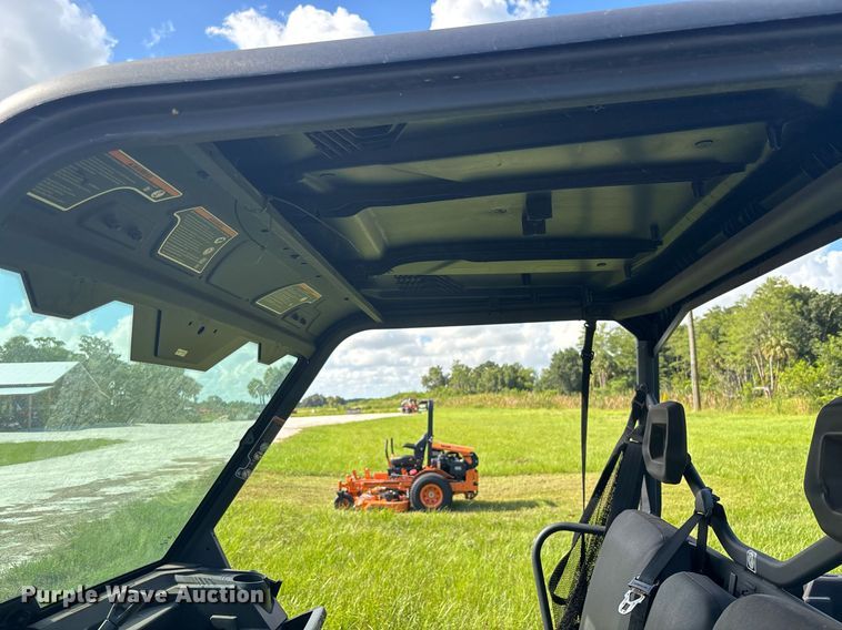 image for item EC3709 2023 Can-am Defender HD7 utility vehicle