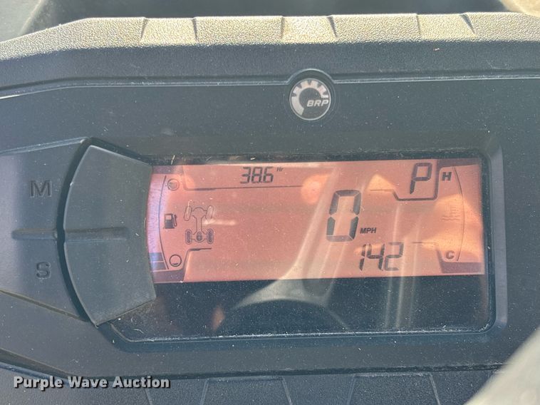 image for item EC3709 2023 Can-am Defender HD7 utility vehicle