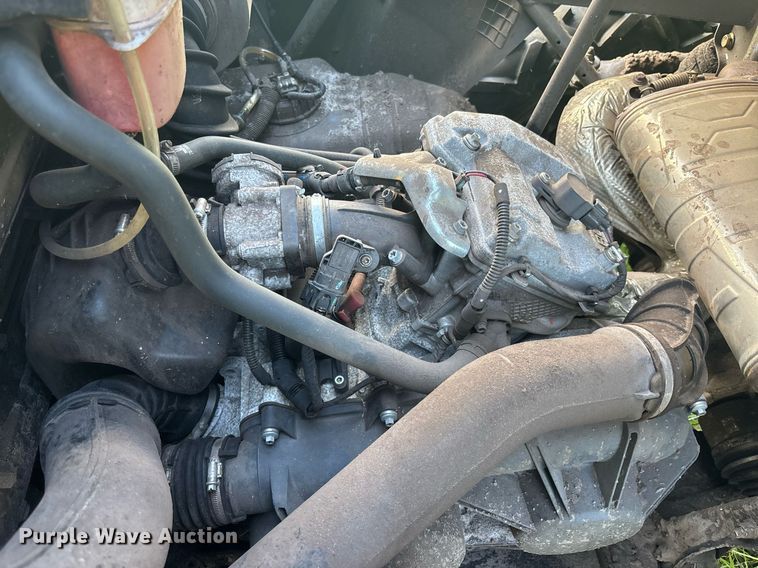 image for item EC3709 2023 Can-am Defender HD7 utility vehicle