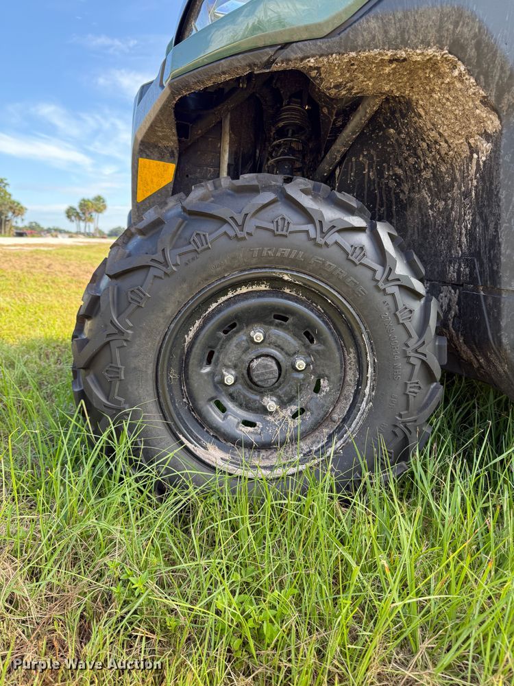 image for item EC3709 2023 Can-am Defender HD7 utility vehicle