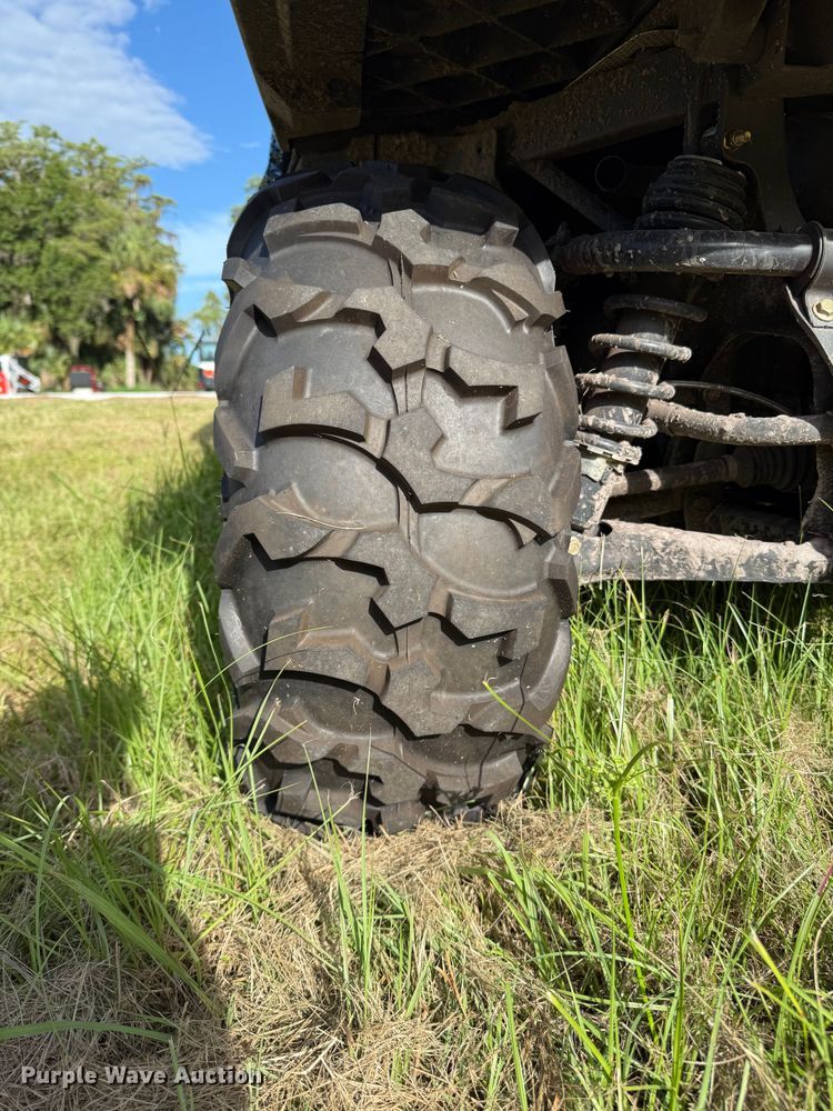 image for item EC3709 2023 Can-am Defender HD7 utility vehicle