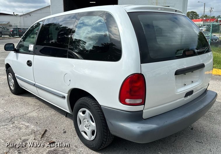 image for item EC3730 2000 Dodge Caravan van