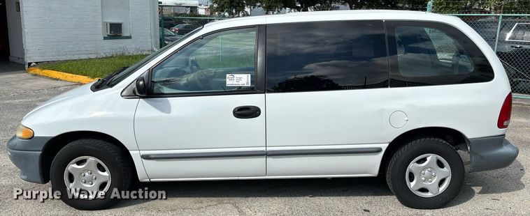 image for item EC3730 2000 Dodge Caravan van