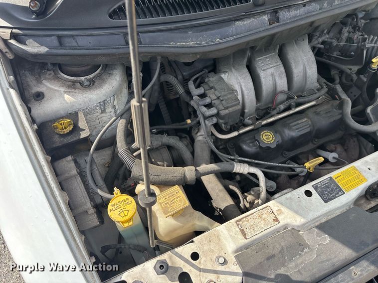 image for item EC3730 2000 Dodge Caravan van