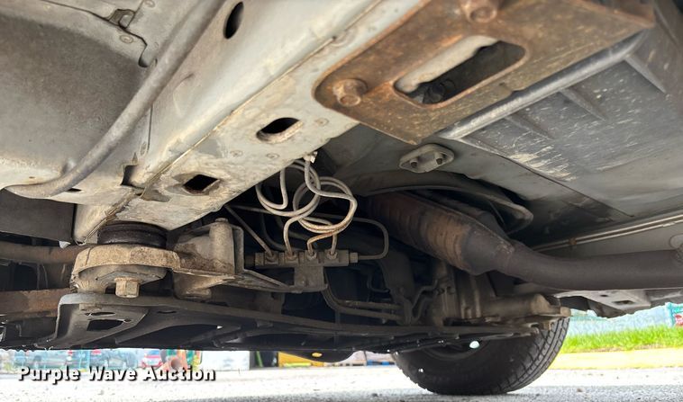 image for item EC3730 2000 Dodge Caravan van