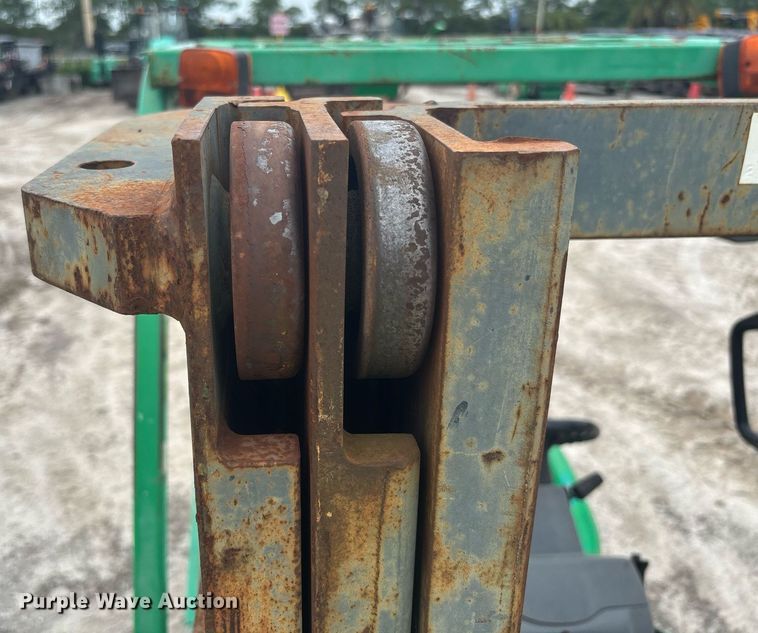 image for item EC3742 2011 Komatsu FG25T-16 forklift