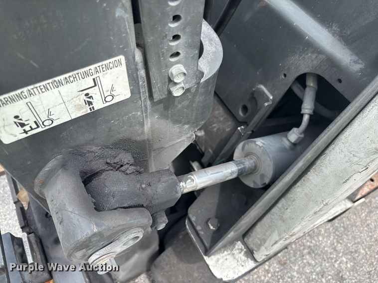 image for item EC3745 2015 Nissan AF35 forklift