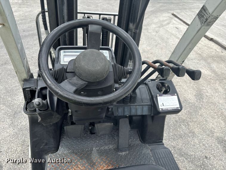 image for item EC3745 2015 Nissan AF35 forklift