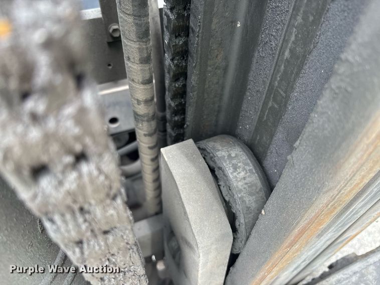 image for item EC3746 2015 Toyota 8FD40U forklift