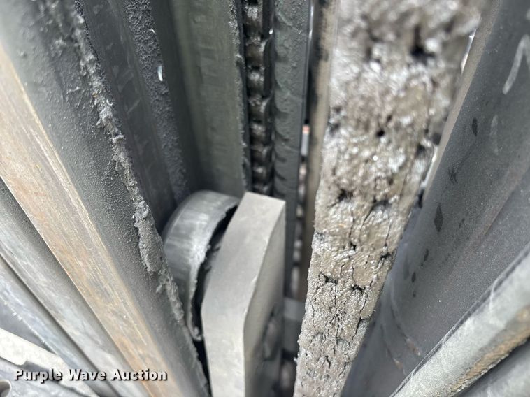 image for item EC3746 2015 Toyota 8FD40U forklift