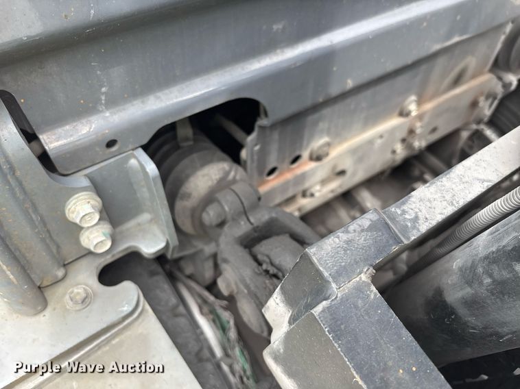 image for item EC3746 2015 Toyota 8FD40U forklift