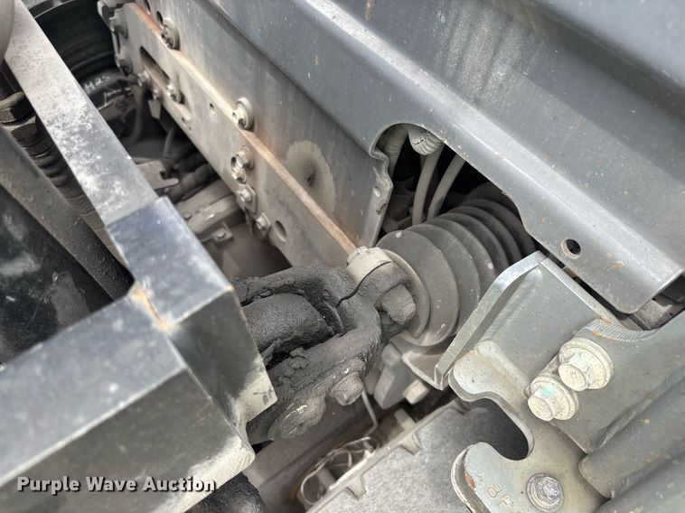 image for item EC3746 2015 Toyota 8FD40U forklift