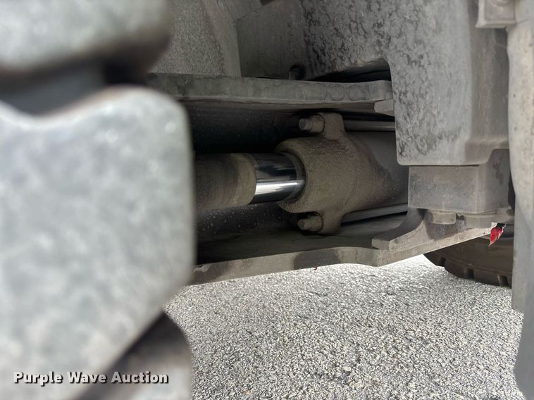 image for item EC3746 2015 Toyota 8FD40U forklift