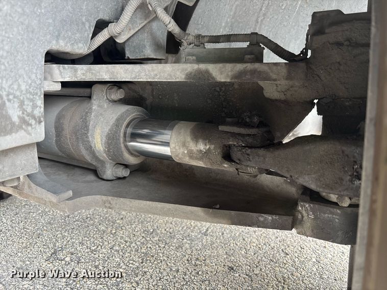 image for item EC3746 2015 Toyota 8FD40U forklift