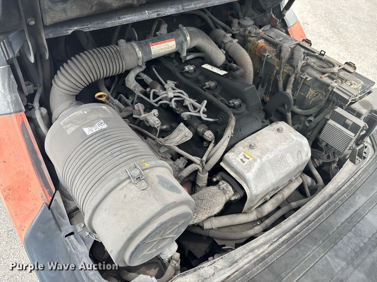 image for item EC3746 2015 Toyota 8FD40U forklift