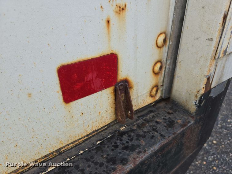 image for item EC4246 2011 Chevrolet Express 3500 box truck