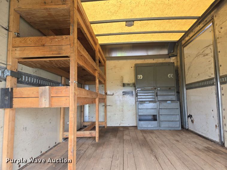 image for item EC4246 2011 Chevrolet Express 3500 box truck