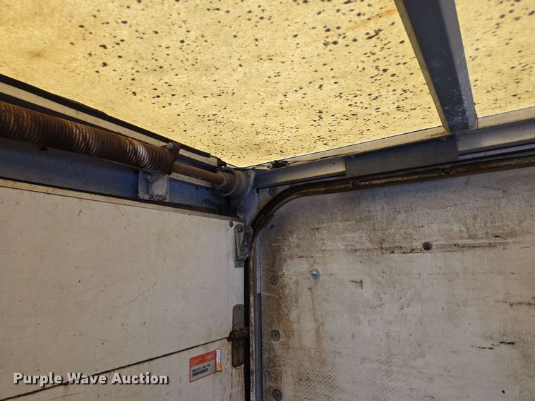 image for item EC4246 2011 Chevrolet Express 3500 box truck