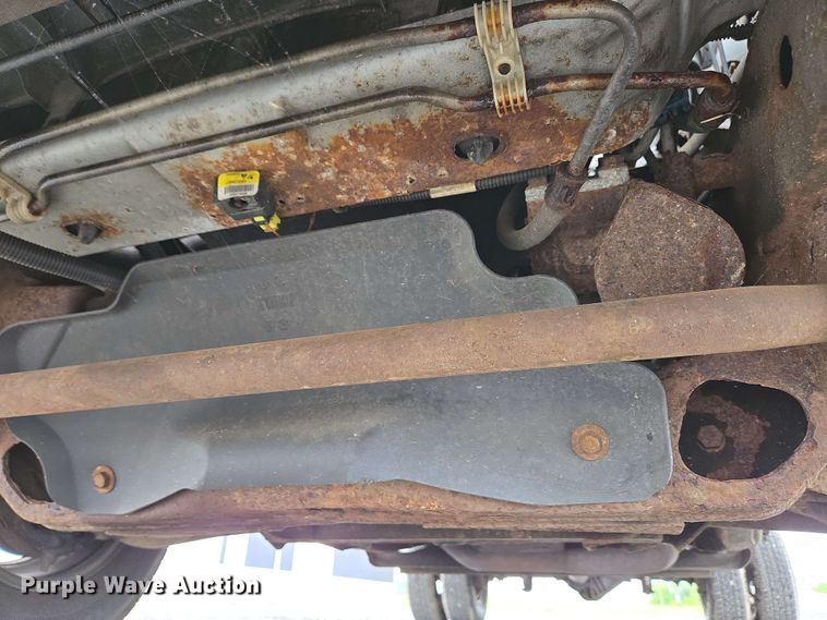 image for item EC4246 2011 Chevrolet Express 3500 box truck