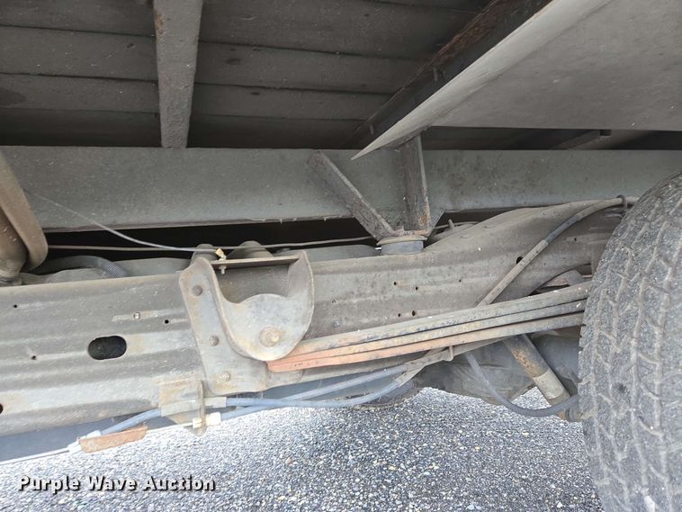 image for item EC4246 2011 Chevrolet Express 3500 box truck