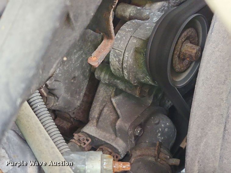 image for item EC4246 2011 Chevrolet Express 3500 box truck