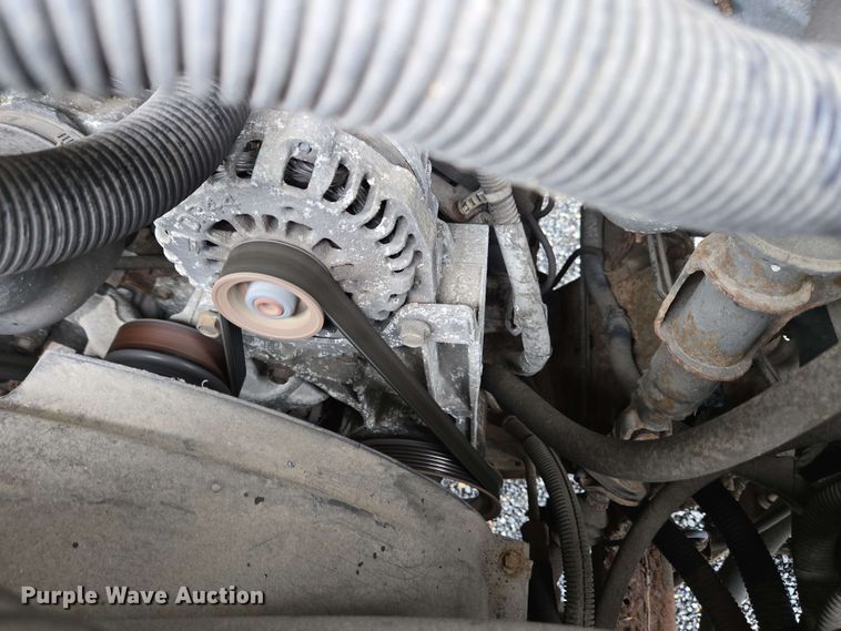 image for item EC4246 2011 Chevrolet Express 3500 box truck