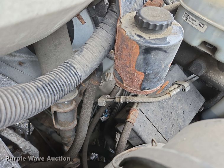 image for item EC4246 2011 Chevrolet Express 3500 box truck