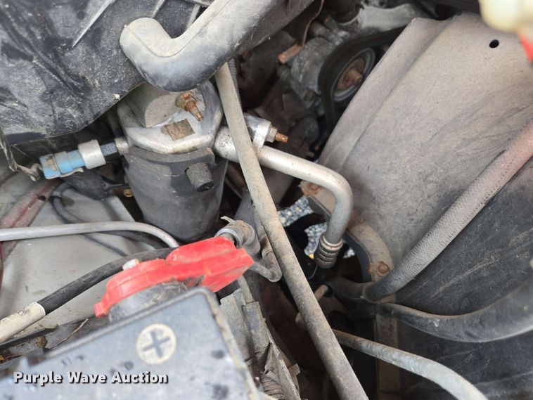 image for item EC4246 2011 Chevrolet Express 3500 box truck