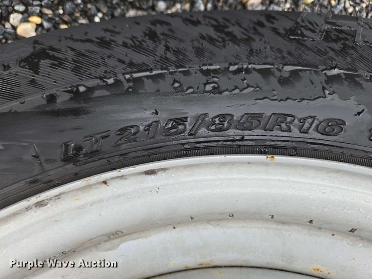 image for item EC4246 2011 Chevrolet Express 3500 box truck