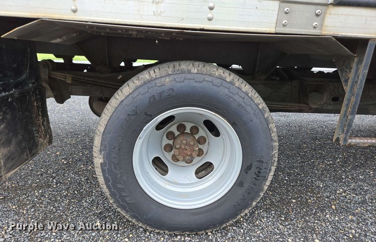 image for item EC4246 2011 Chevrolet Express 3500 box truck