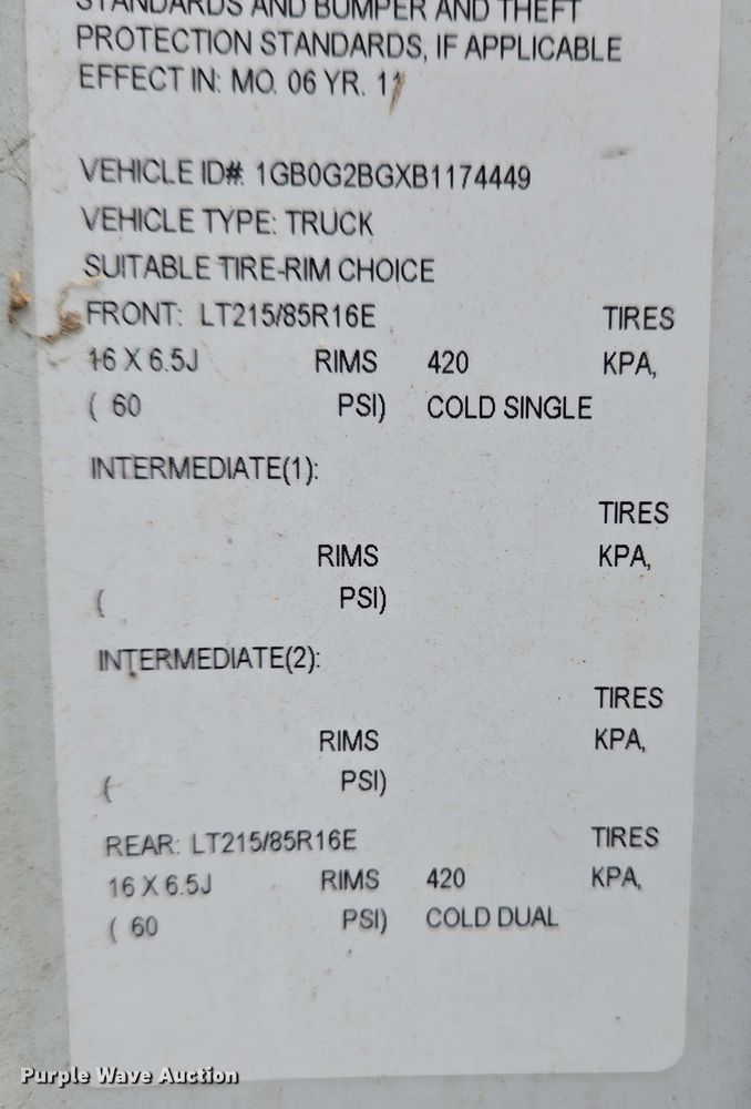 image for item EC4246 2011 Chevrolet Express 3500 box truck