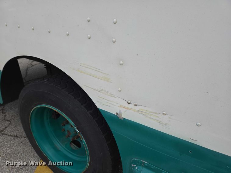 image for item EC4291 2011 Workhorse W62 delivery truck