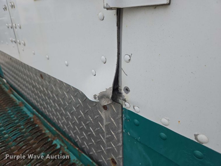 image for item EC4291 2011 Workhorse W62 delivery truck