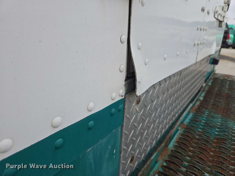 image for item EC4291 2011 Workhorse W62 delivery truck