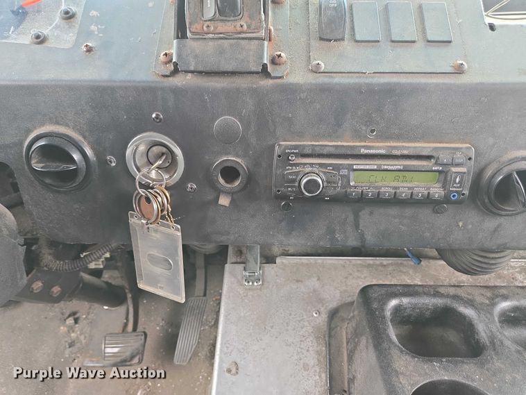 image for item EC4291 2011 Workhorse W62 delivery truck