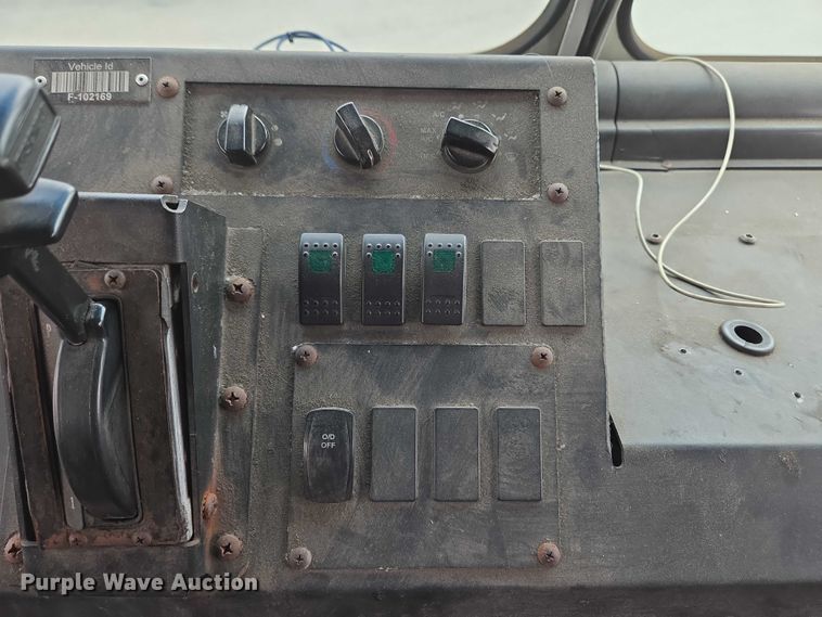 image for item EC4291 2011 Workhorse W62 delivery truck