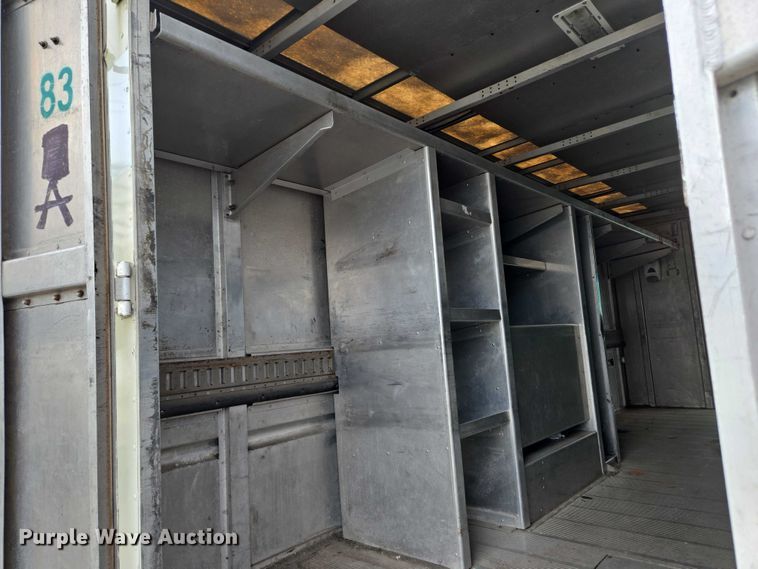 image for item EC4291 2011 Workhorse W62 delivery truck