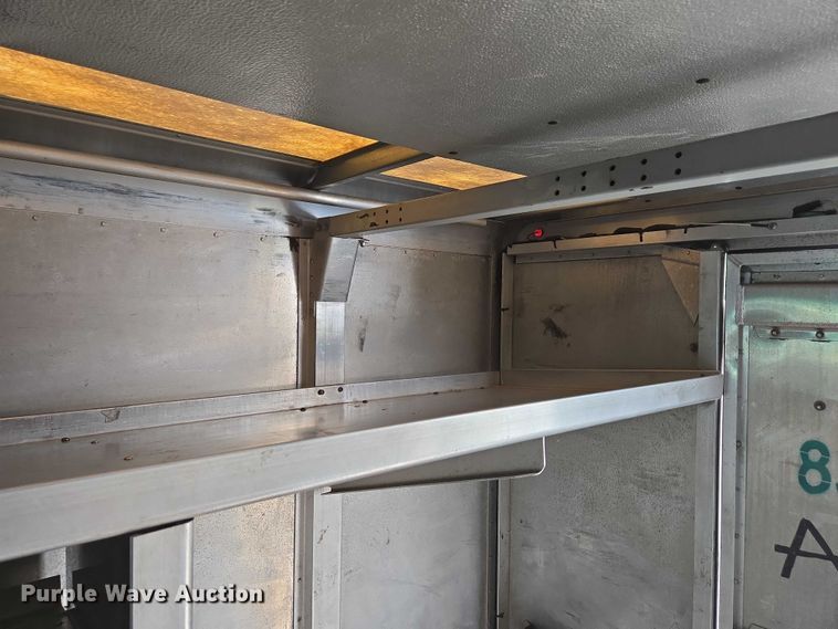 image for item EC4291 2011 Workhorse W62 delivery truck