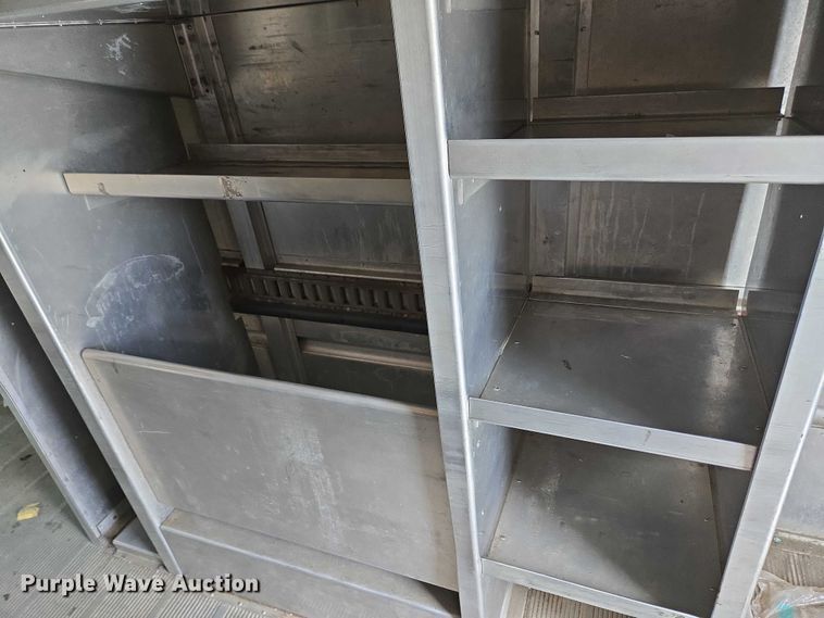 image for item EC4291 2011 Workhorse W62 delivery truck