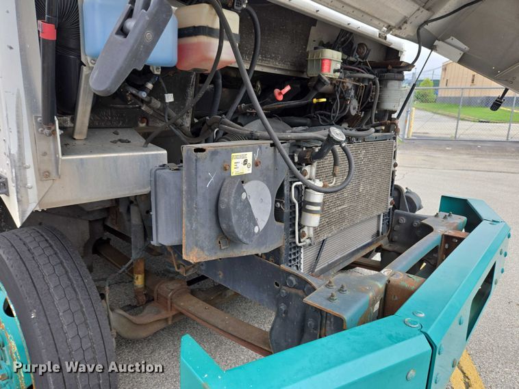 image for item EC4291 2011 Workhorse W62 delivery truck