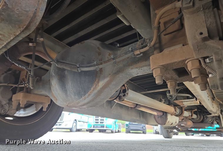 image for item EC4291 2011 Workhorse W62 delivery truck