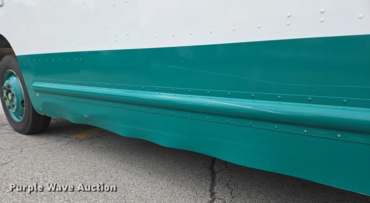 image for item EC4292 2016 Freightliner MT45 delivery truck