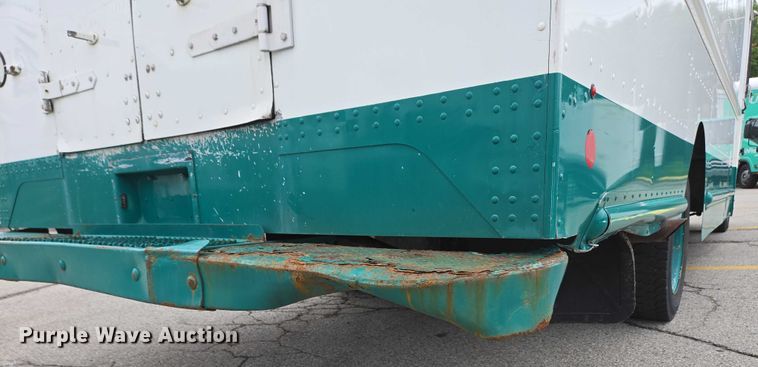 image for item EC4292 2016 Freightliner MT45 delivery truck