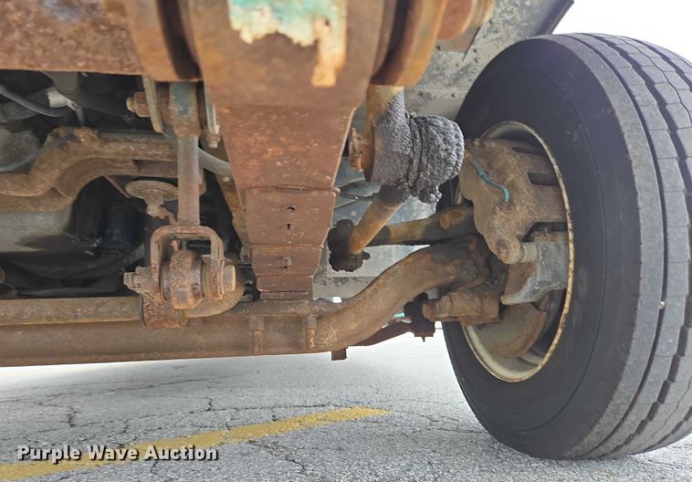 image for item EC4292 2016 Freightliner MT45 delivery truck