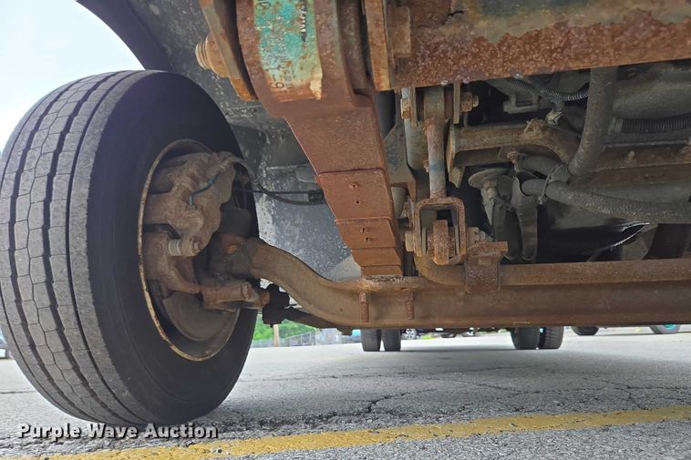 image for item EC4292 2016 Freightliner MT45 delivery truck