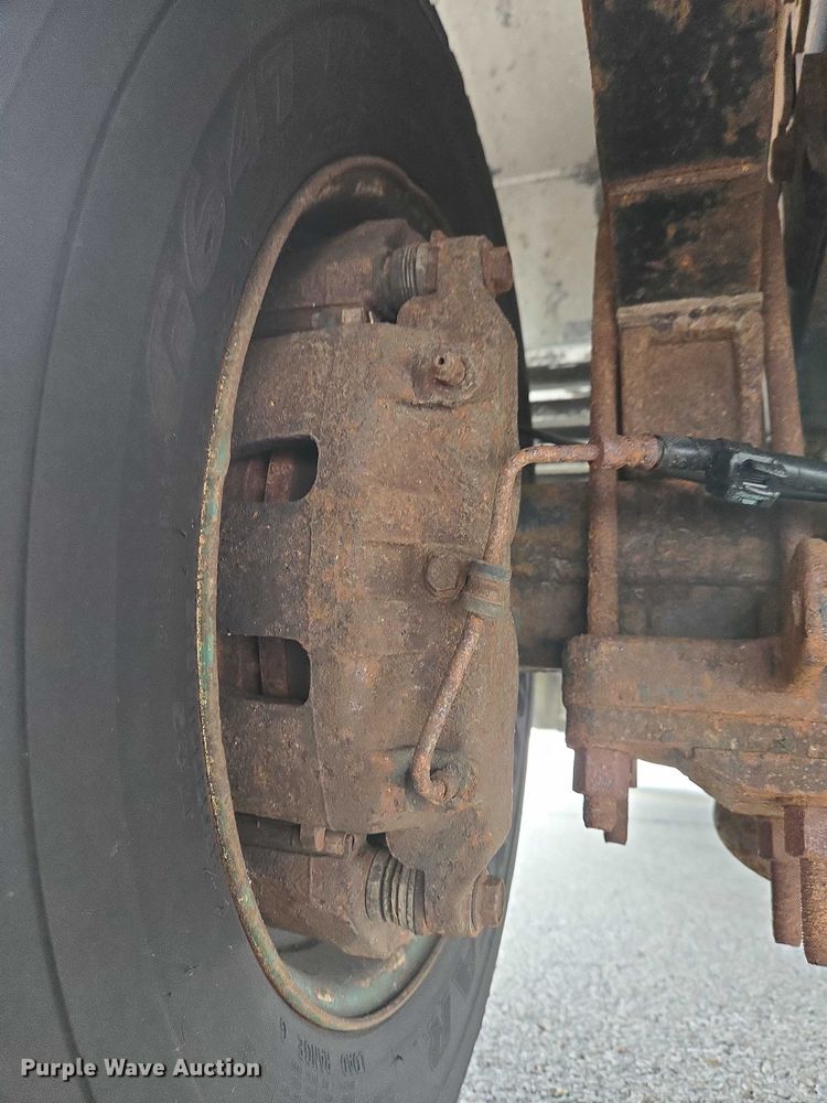 image for item EC4292 2016 Freightliner MT45 delivery truck