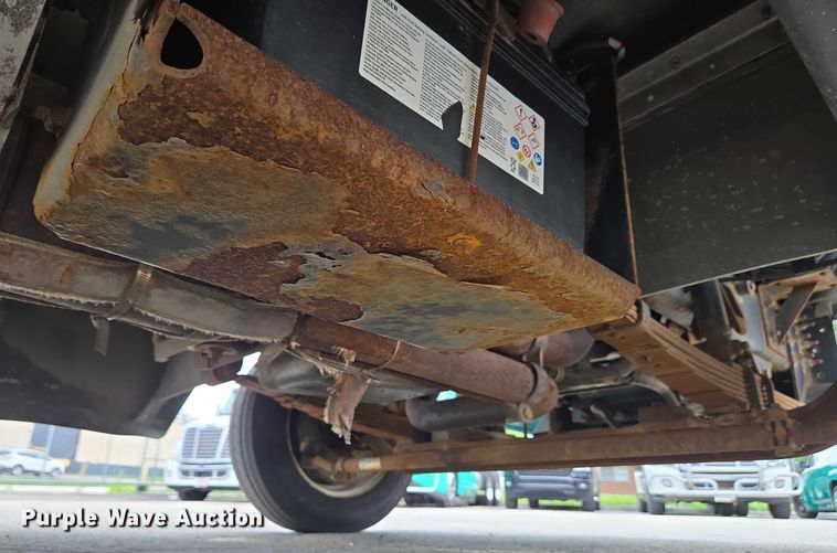 image for item EC4292 2016 Freightliner MT45 delivery truck