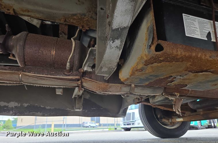 image for item EC4292 2016 Freightliner MT45 delivery truck