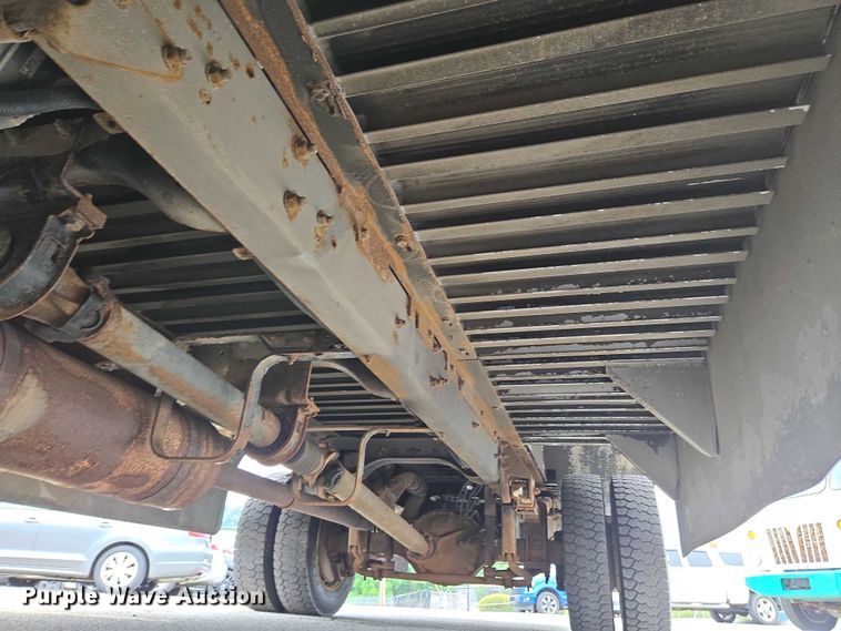 image for item EC4292 2016 Freightliner MT45 delivery truck